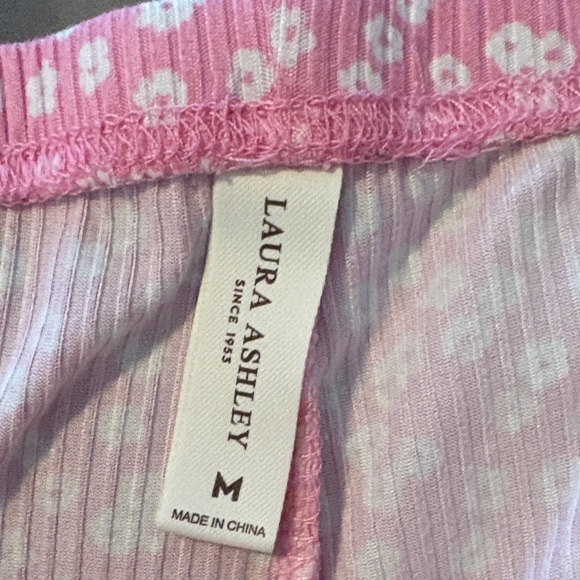 Laura Ashley Pink and White Floral pajama set like new - Picture 4 of 5